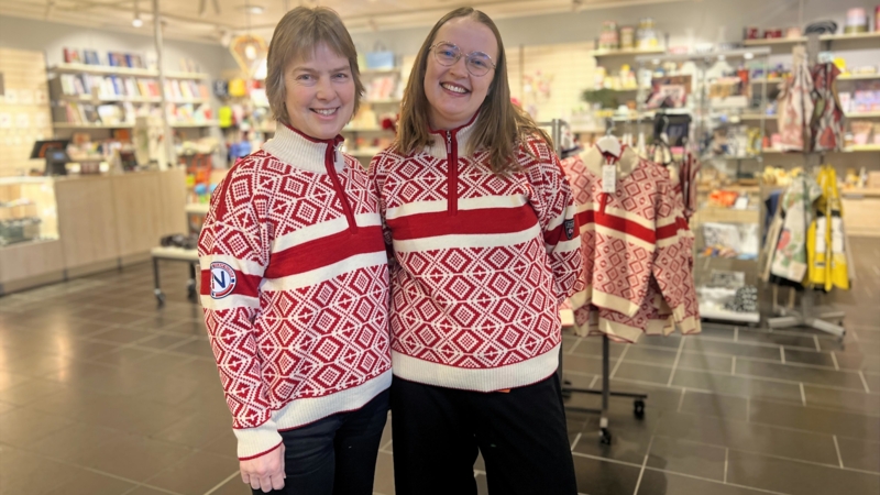 Ansatte foran Maihaugbutikken