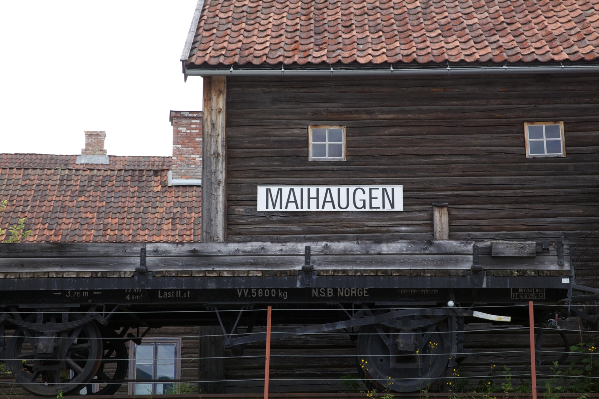 Stasjonsbygningen p&aring; Maihaugen. Foto: Mark Purnell

