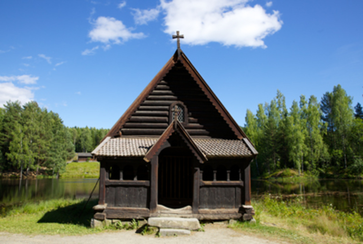 Fiskerkapellet er Norges eldste bevarte laftede kirkebygning. Foto: Mark Purnell.&nbsp;

