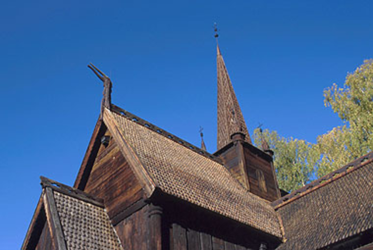 Garmokirka har v&aelig;rt utvidet flere ganger, senest i 1730, da kirken fikk sin n&aring;v&aelig;rende form. Foto: Maihaugen

