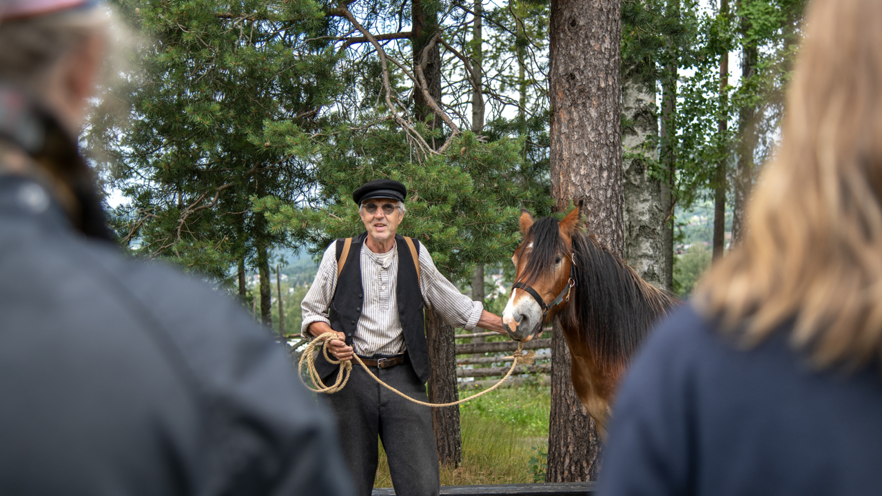 Museumsbonde Anders Hagen forteller